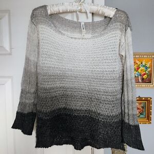 VINTAGE Y2K Aeropostale Ombre Gray & White Delicate Crochet Knit Sweater SIZE XS